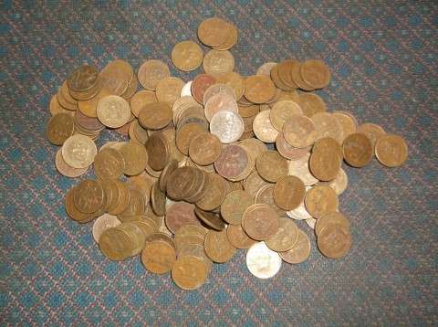 SOUTH AFRICAN 1/2 CENT PIECES (1970)  -  273 COINS
